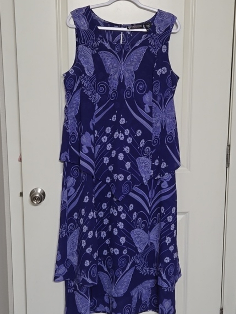 The Pyramid Collection Dress - Picture 4 of 4